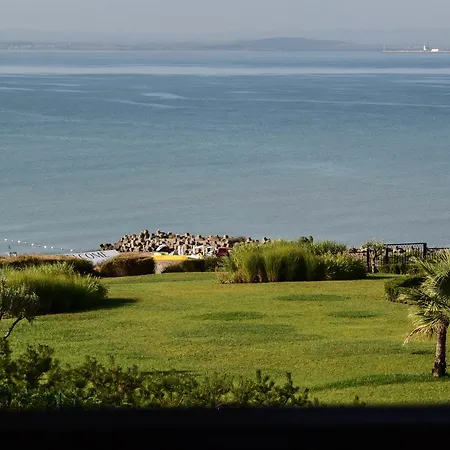 Sea Club Sarafovo * Burgas City