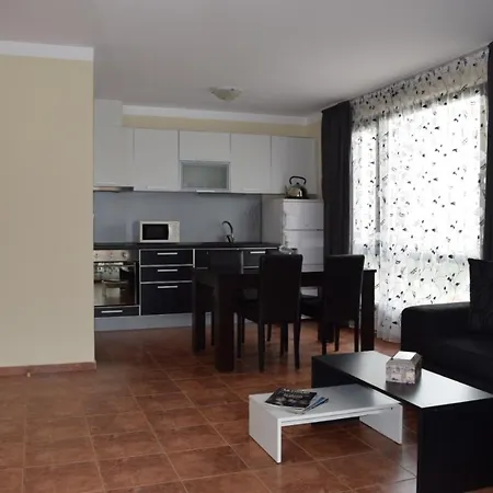 Sea Club Sarafovo Апартаменты *